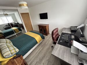 Photo 18- click for photo gallery